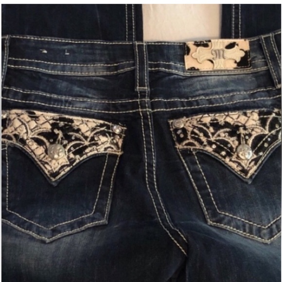 Miss Me bootcut jeans. Size 27. Cow print. Excellent condition - Picture 3 of 3